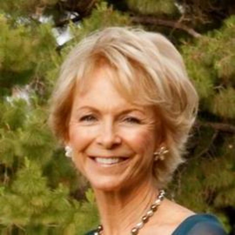 Meet your Posher, Lorraine